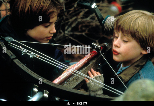 THE GOOD SON (1993) ELIJAH WOOD, MACAULAY CULKIN GDS 045 Stock Photo ...