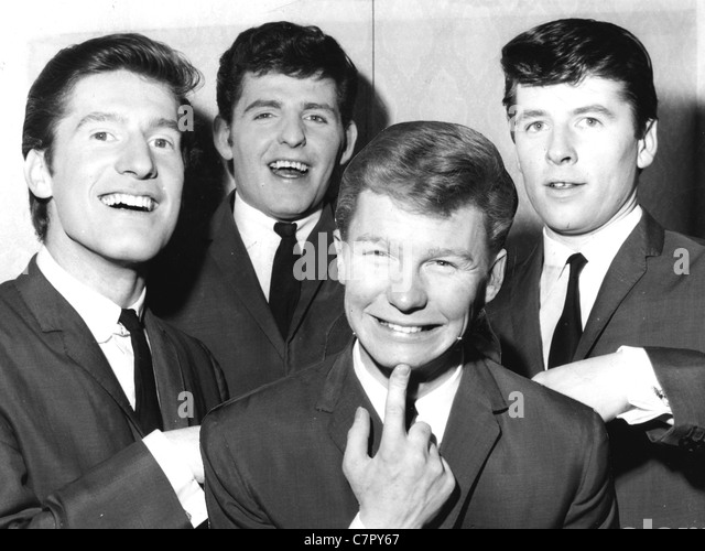 The Searchers Uk Pop Group In 1964. From Left: Chris Curtis, Tony Stock ...